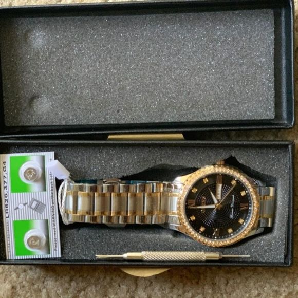 Gold Waterproof OLEVS watch with original box!! - Picture 2 of 2